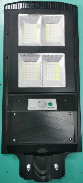 Solarna ulicna svjetiljka