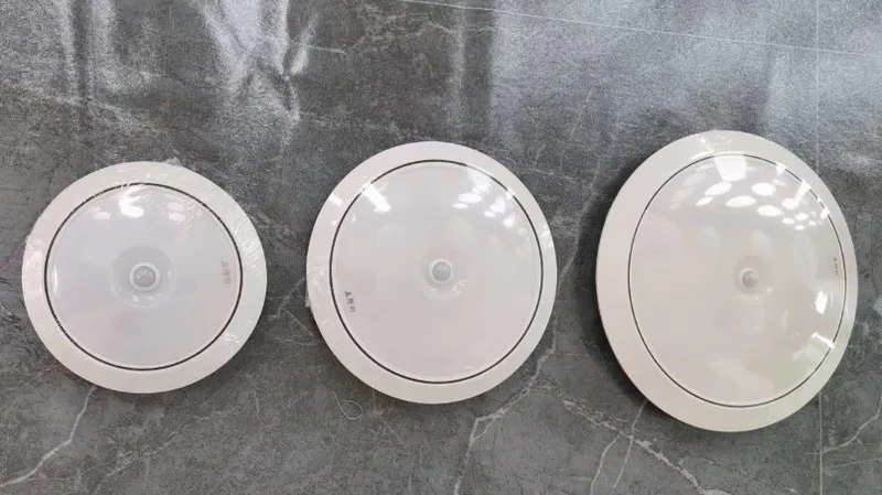 LED stropna/plafonska svjetiljka